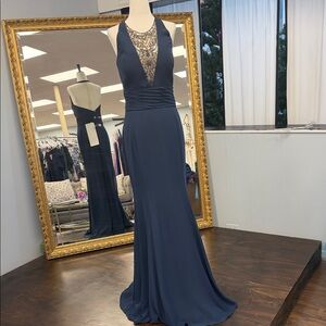 Chic Backless Navy Dress with Lace Detail